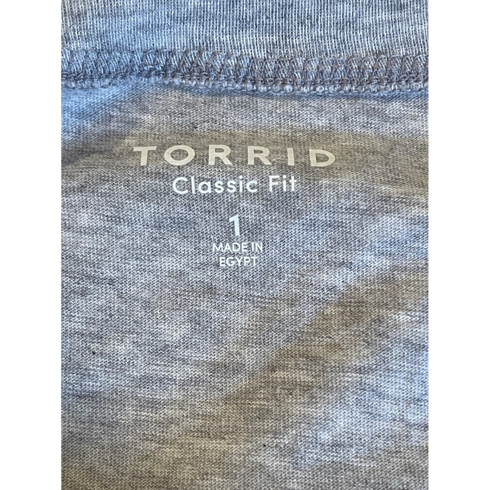 Torrid 1X Gray Rose Flower Skull Graphic Classic Fit Heritage Jersey Crew T NEW - Picture 4 of 8